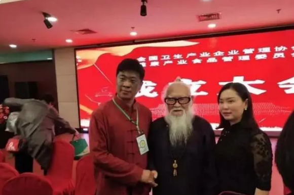 QQ浏览器截图20221205110559.png